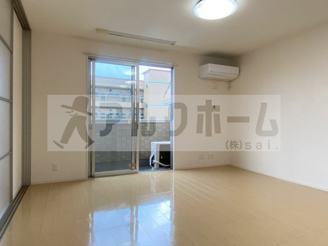 ヴィラ ウィステリアの居間・リビング