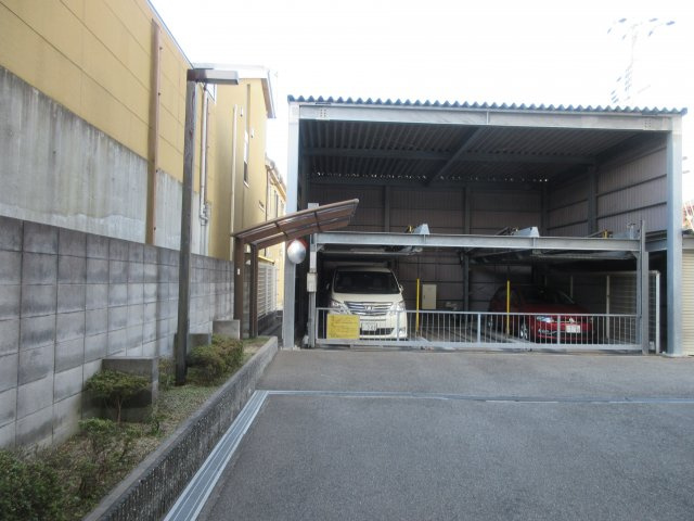 プリオーレ25大蔵海岸の駐車場
