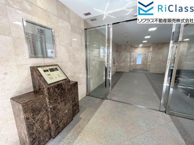 リーガル神戸海岸通のエントランス|毎日通るエントランスはこのようになっています