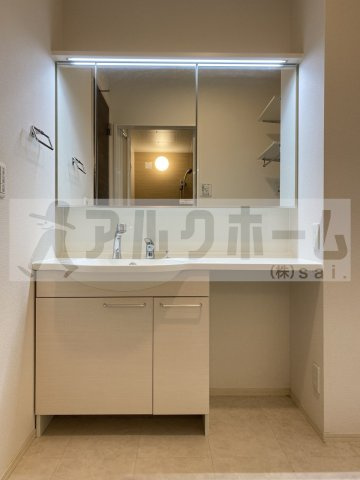 モンクレール青山の独立洗面台