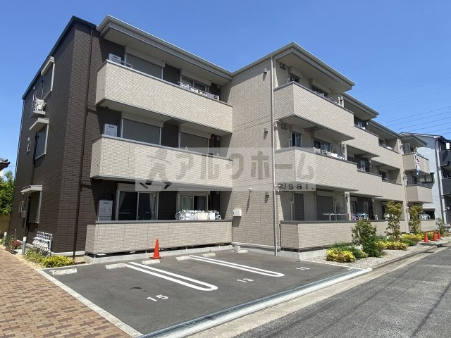 モンクレール青山の外観