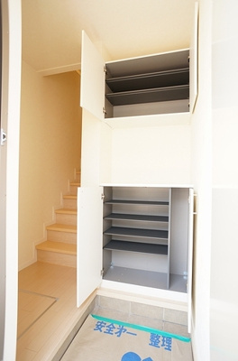 【玄関】 | 【シャーメゾン】グロリオーサＩ