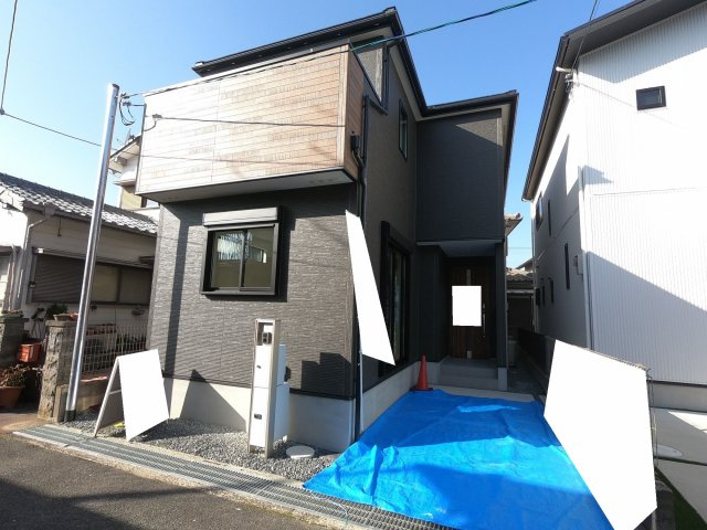 完成物件◎即入居可能◎南向きにつき陽当たり良好◎３ＬＤＫ◎リナージュ精華町南稲八妻２１－１期の駐車場|駐車場
