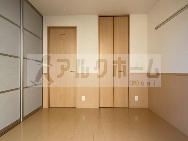 レフィナードカルチェC棟の洋室