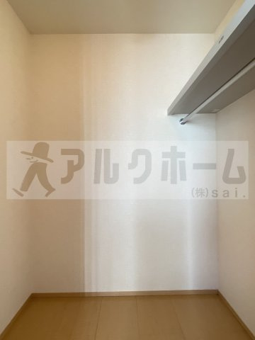 レフィナードカルチェC棟の収納