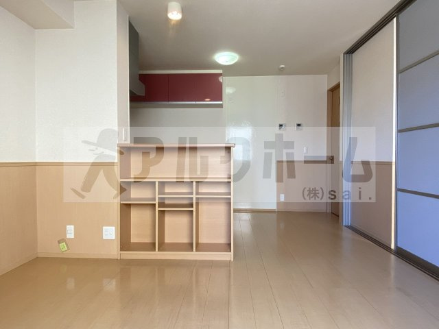 レフィナードカルチェC棟の居間・リビング