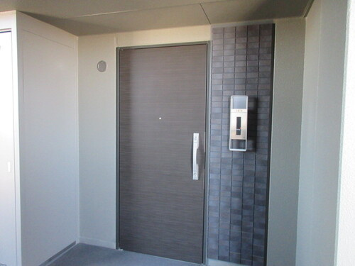 【玄関】 | ブライトクロス博多 ＳＯＵＴＨ　★プライスホームなら仲介手数料0円です★ | 玄関：-     （2023年2月撮影）