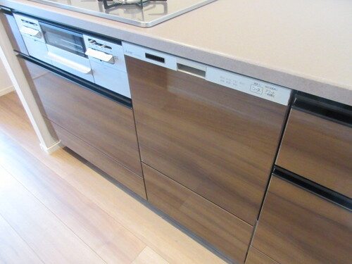 【設備】 | ブライトクロス博多 ＳＯＵＴＨ　★プライスホームなら仲介手数料0円です★ | その他設備：食器洗浄乾燥機     （2023年2月撮影）