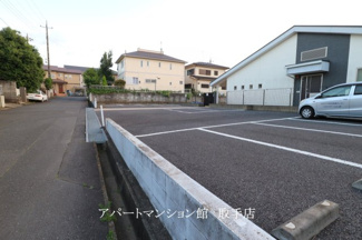 【駐車場】