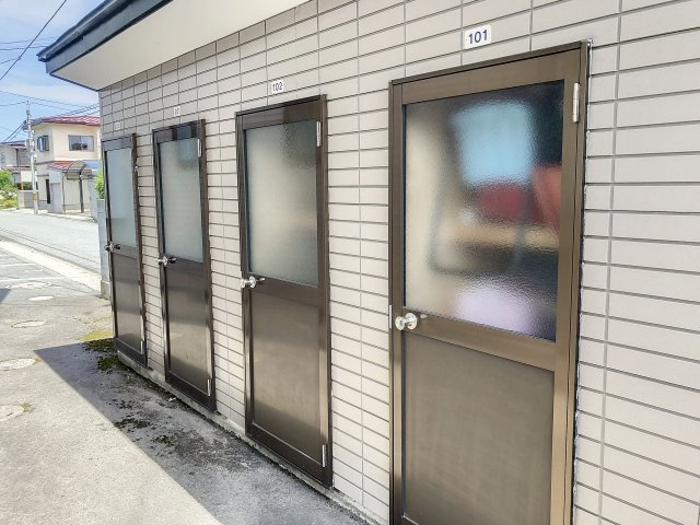 メゾンドにしだＡのその他|敷地内に物置があります。