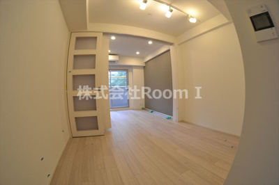 【居間・リビング】 | ザ・パークハビオ天満橋 | おしゃれなリビングです