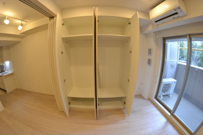 【収納】 | ザ・パークハビオ天満橋 | たっぷりとした収納スペースです