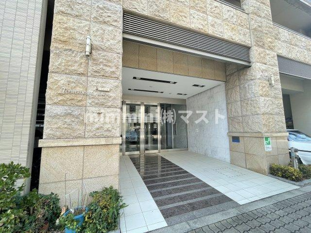 トモドール北梅田のエントランス