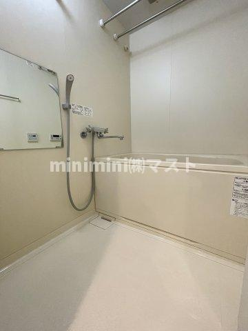 トモドール北梅田の浴室