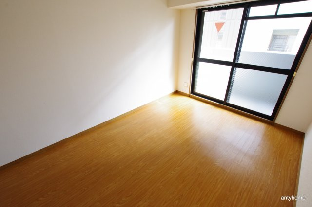 エスリード大阪城北　仲介手数料無料の居間・リビング