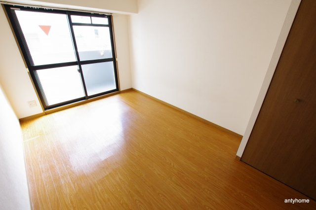 エスリード大阪城北　仲介手数料無料の居間・リビング