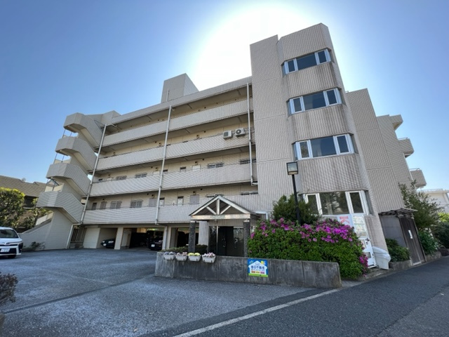 【外観】 | 鉄筋コンクリート造のマンションです