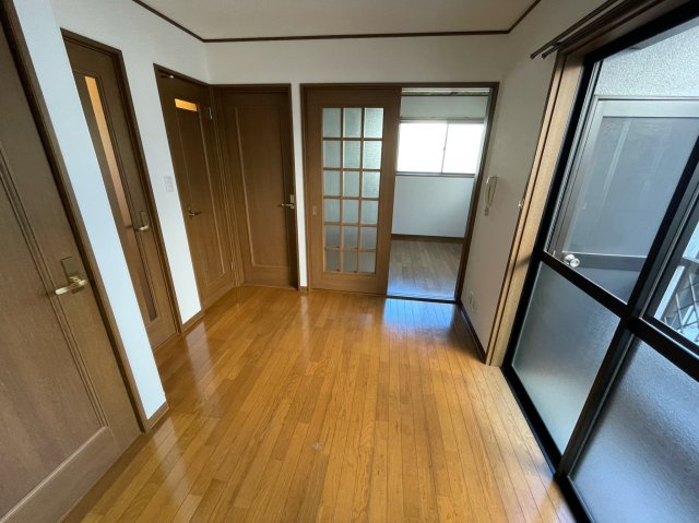 エターナル2の内装