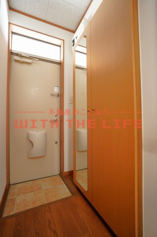 サンマリノ善道寺【10,000円キャッシュバック対象】の玄関|落ち着いた玄関です