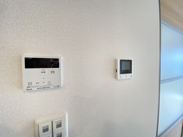 【設備】 | リーブル志紀 | 給湯パネルとモニターホン