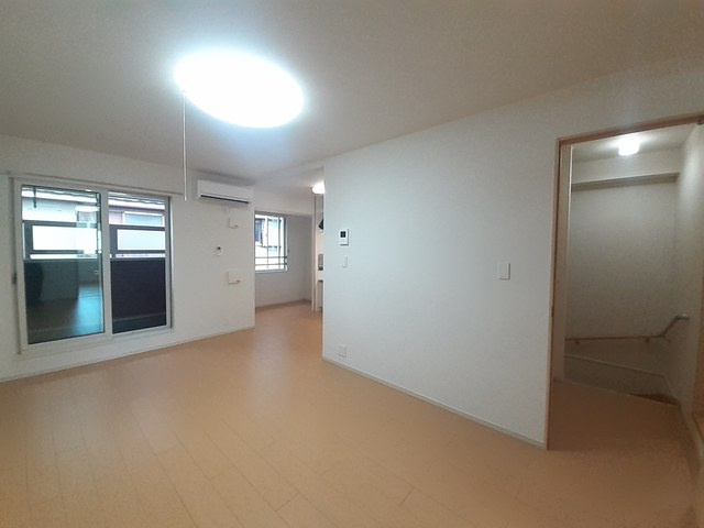 【居間・リビング】 | Victory円明町