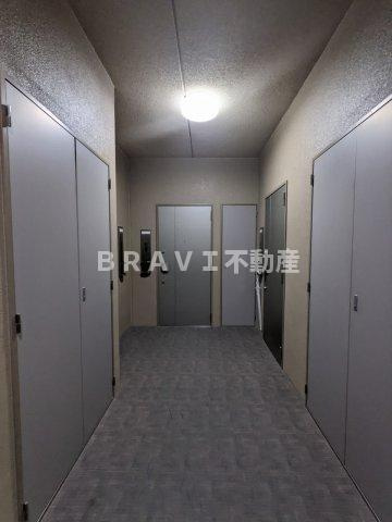 アスヴェル大阪城WESTⅡ BRAVI不動産のその他共用部分|【アスヴェル大阪城WESTⅡ】内廊下で雨の日も安心