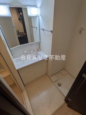 アスヴェル大阪城WESTⅡ BRAVI不動産の洗面所|【アスヴェル大阪城WESTⅡ】洗面所も使いやすい