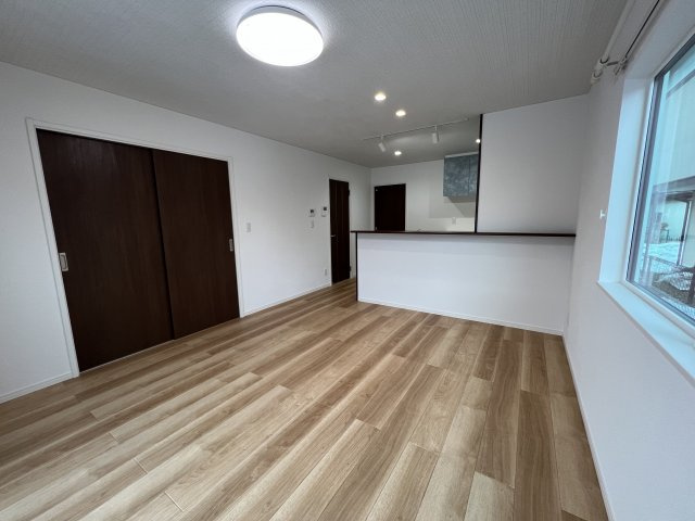 新築建売　盛岡市津志田の居間・リビング