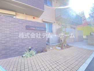 【エントランス】