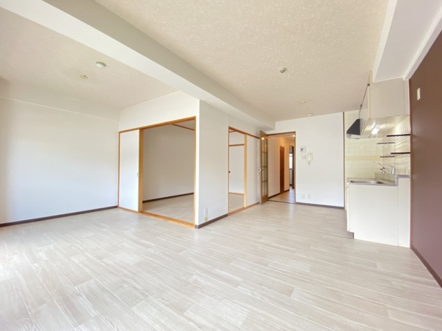 【エントランス】 | エクシードパレス | 室内参考写真です。