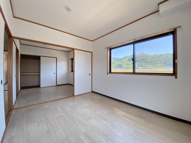 【駐車場】 | エクシードパレス | 室内参考写真です。