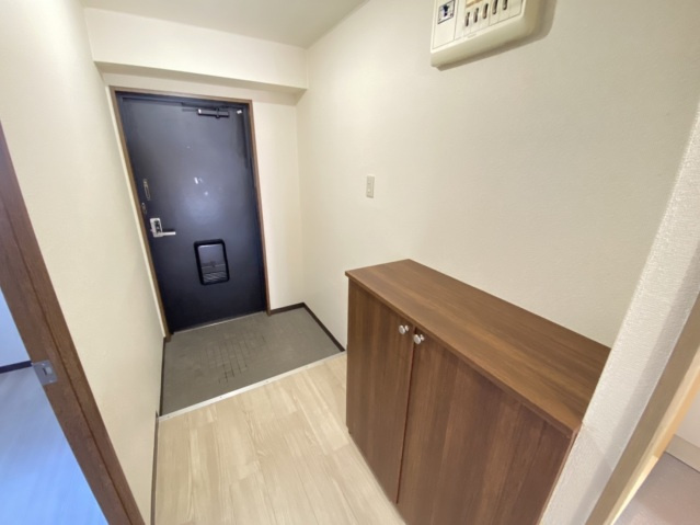 【玄関】 | エクシードパレス