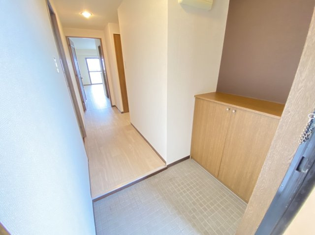 【玄関】 | エクシードパレス