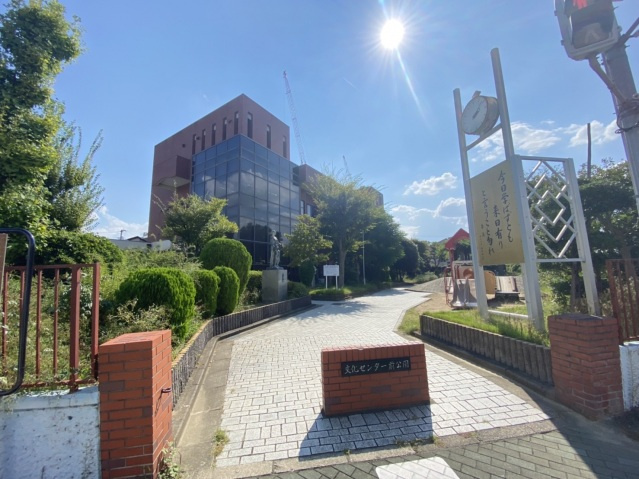 【周辺】 | ハイツグラソーレ | 柏原市立柏原図書館(図書館)まで1576m