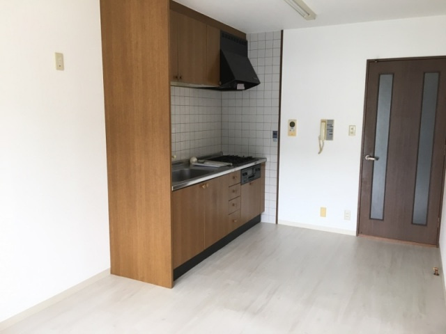 【キッチン】 | ブラウベルク法善寺 | 別部屋の同タイプ写真