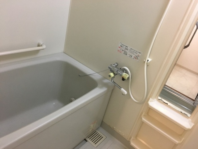 【浴室】 | ブラウベルク法善寺 | 別部屋の同タイプ写真