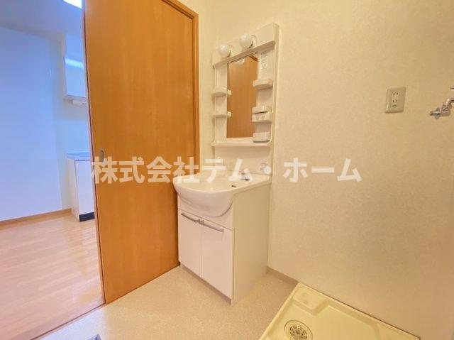 【洗面所】 | プラシードU | 明るい洗面所です