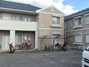 フラワーハイツ・ムラナカの駐車場|駐車場があるので、車を買う予定の方も安心です