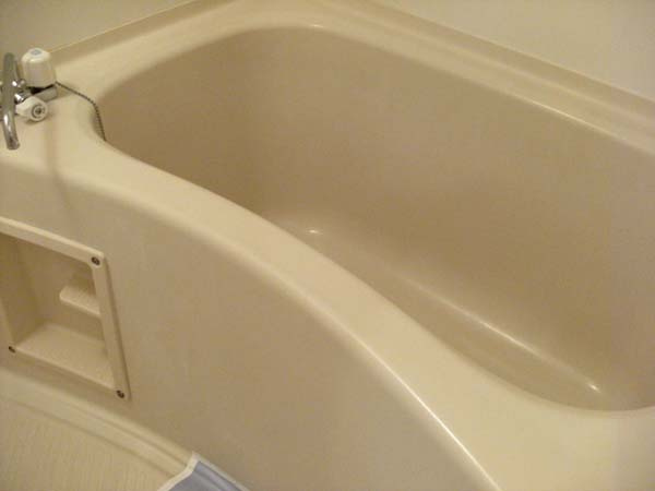 フラワーハイツ・ムラナカの浴室|日々の疲れを癒すお風呂付です