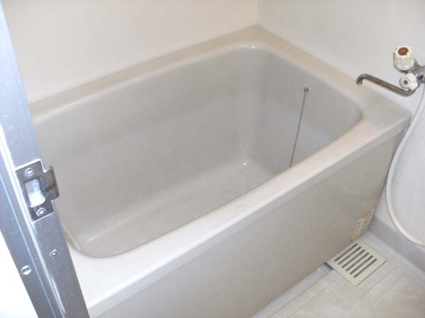 キッツスクエアの浴室|コンパクトで使いやすいお風呂です