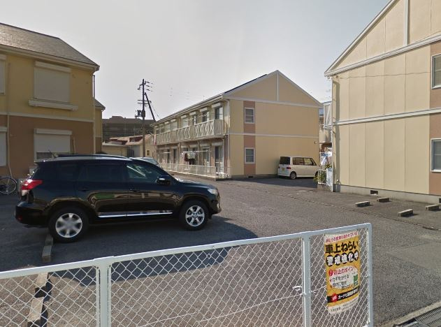 ハイツ菅原Ｃ棟の駐車場