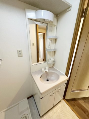 【洗面所】 | KOINOMOTOマンション | ※同物件、別のお部屋の写真です。設備は現況に従います。