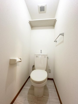 【トイレ】 | KOINOMOTOマンション | ※同物件、別のお部屋の写真です。設備は現況に従います。