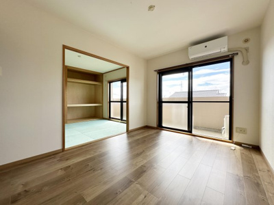 【洋室】 | KOINOMOTOマンション | ※同物件、別のお部屋の写真です。設備は現況に従います。