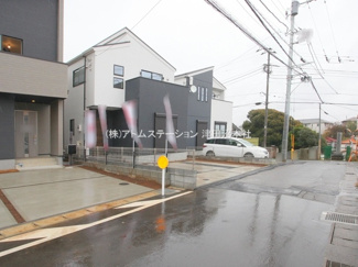 【前面道路含む現地写真】