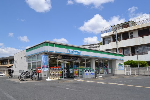 プレメゾンの周辺|近くのコンビニエンスストアー
