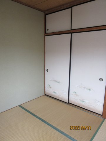 コーポハニービーの和室