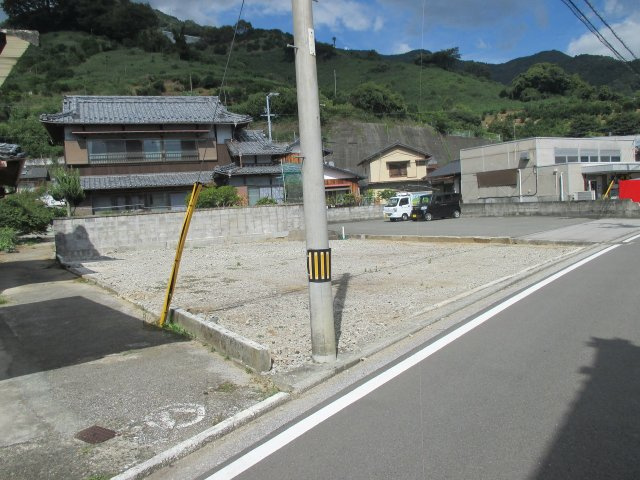 【前面道路含む現地写真】の画像