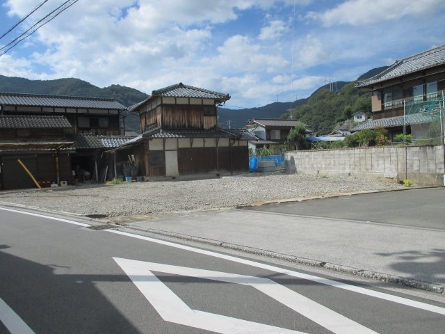 【前面道路含む現地写真】の画像