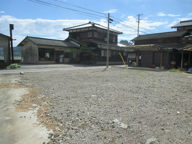【前面道路含む現地写真】の画像